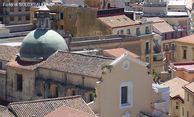 Salerno: iniziativa politica in chiesa. E una parrocchiana scrive al vescovo