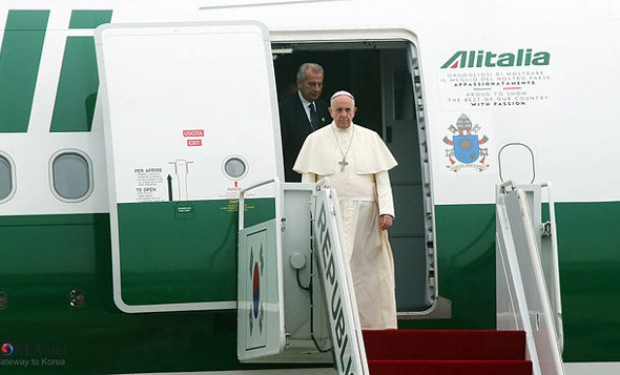 Papa Francesco chiede scusa agli abusati: ho sbagliato termine, ma confermo il mio pensiero