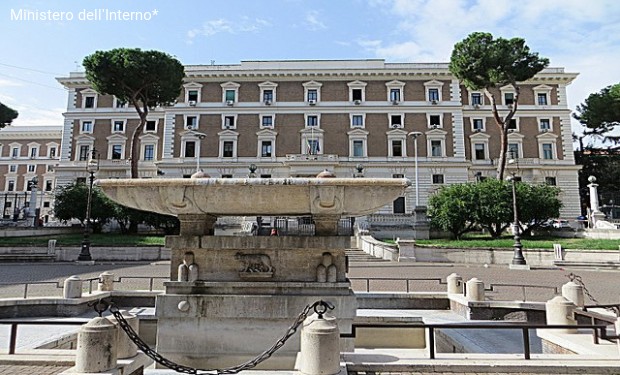 Denunciato Salvini per