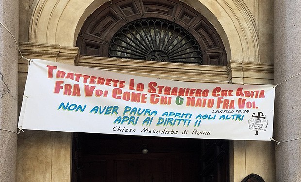 Come appendere uno striscione Come appendere uno striscione