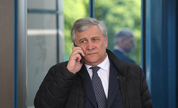 40 deputati europei contestano le parole di Tajani sulle ong nel Mediterraneo
