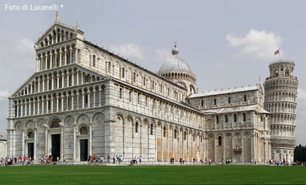 Pisa: il vescovo denuncia l’intolleranza della giunta leghista