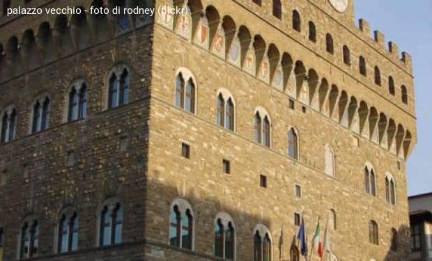 Firenze: il Comune approva mozione contro la vendita di bombe made in Italy all’Arabia saudita