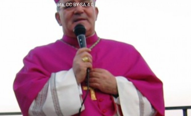 Vescovi “radicali”: mons. Orofino a sostegno di Radio Radicale