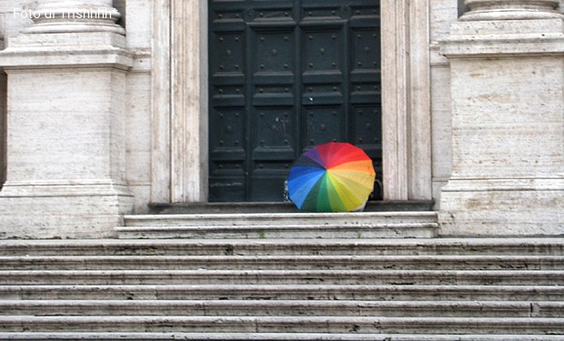 «Sei prezioso ai miei occhi»: veglie 2019 contro omofobia e transfobia