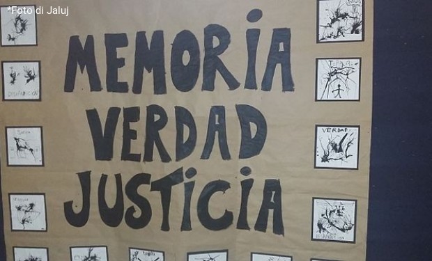 “Il papa ordini al prete accusato di tortura di consegnarsi alla giustizia”. Lettera degli attivisti argentini a Francesco