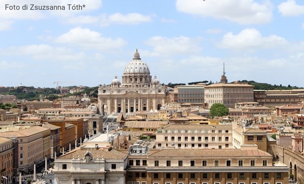 Le Tavole di papa Francesco. 10 raccomandazioni per ricordare ai nunzi: “fate i bravi”