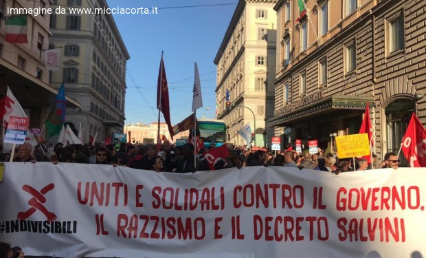 Governo alla Camera, antirazzisti in piazza: via i decreti sicurezza