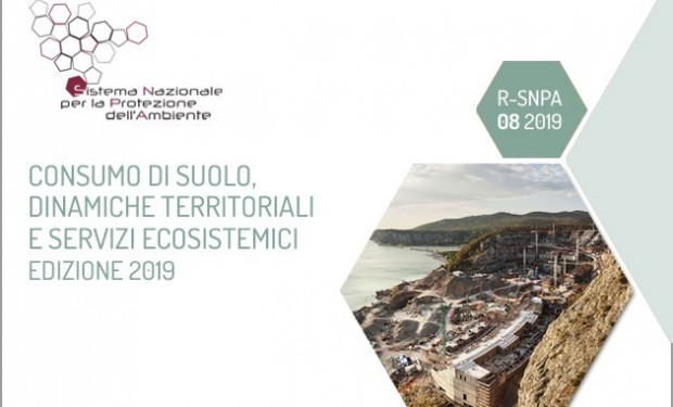 «A piedi nudi nel cemento»: il rapporto Ispra-Snpa lancia l’allarme sul consumo di suolo