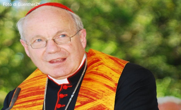 Cardinal Schönborn: donne diacono? È possibile. Sacerdozio agli uomini sposati? Prima sviluppare il diaconato