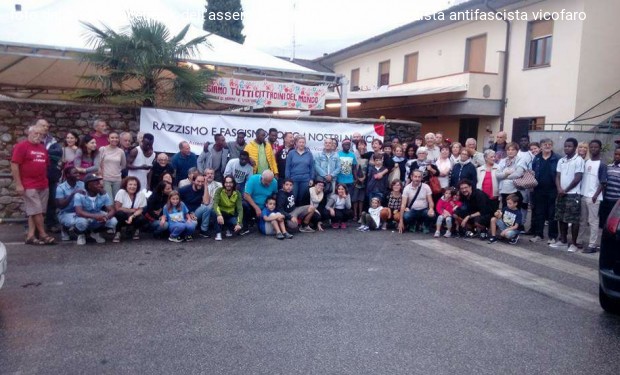 «Contro l’odio e l’indifferenza». La Toscana antirazzista e antifascista si mobilita per don Biancalani e per la parrocchia di Vicofaro che accoglie i migranti