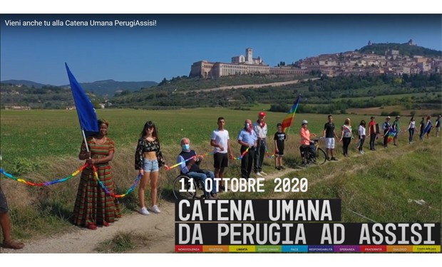 Catena umana per la pace: lo spot della #PerugiaAssisi in vista dell'11 ottobre