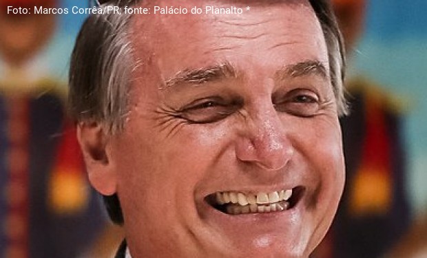 Incredibile, ma vero: a Bolsonaro l’onorificenza di “cittadino dell’Amazzonia”