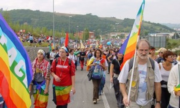 2 giugno: festa della Repubblica che ripudia la guerra