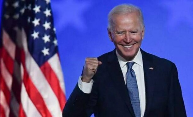 Usa: I vescovi scendono in politica, a Biden e Pelosi sia vietata l’eucaristia 