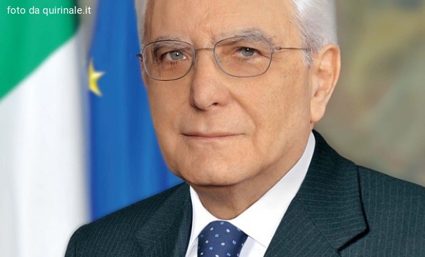 Mattarella saluta il papa prima di lasciare il Quirinale