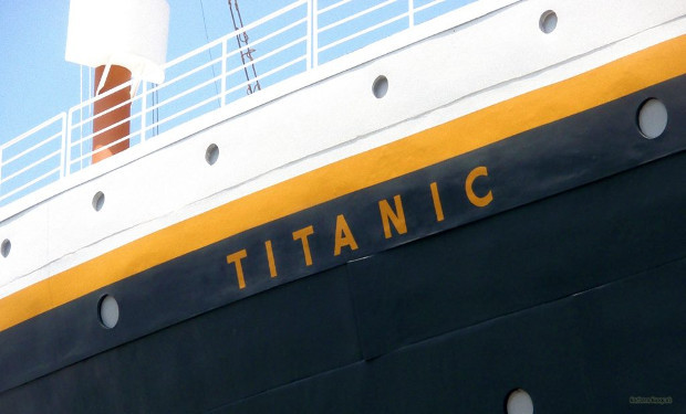 L’orchestra del Titanic. Per l'Ucraina, l'Italia si accoda alla bellicosità USA