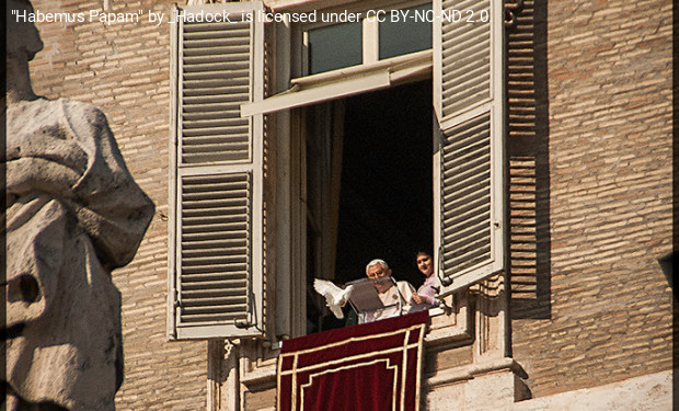 Papa Francesco all'Angelus: «Fermate questa folle guerra!»