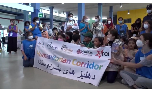 Corridoi umanitari: 66 profughi siriani arrivati a Roma accolti da Sant'Egidio e protestanti