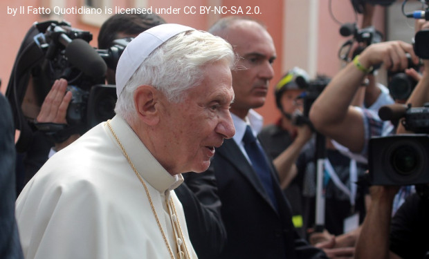 Sala stampa vaticana: aggravamento delle condizioni di Bendetto XVI