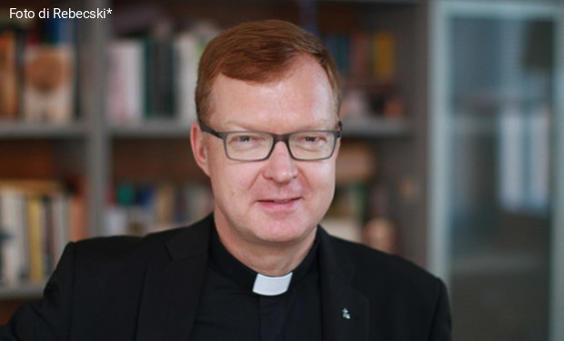 P. Hans Zollner si dimette dalla Pontificia Commissione per la tutela dei minori: 