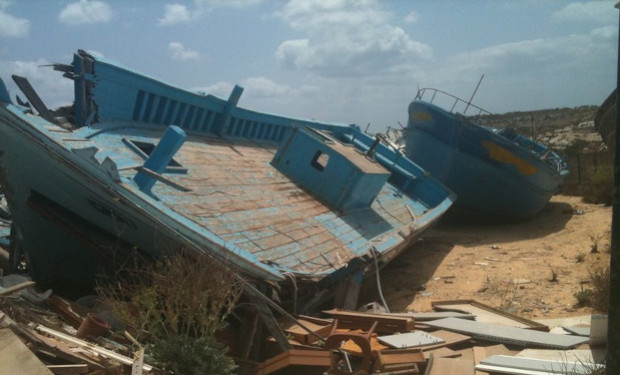 Strage di Lampedusa, 10 anni dopo: l’Europa ricorda ma non cambia