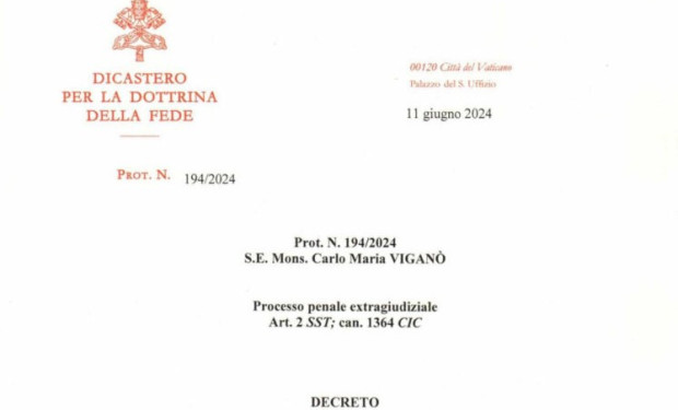 Mons. Viganò convocato in Vaticano: è accusato di scisma
