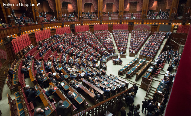 Fratelli tutti... del Vaticano. Nasce un nuovo intergruppo parlamentare