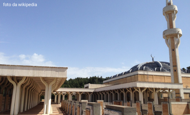 Si dimette in blocco il Consiglio per le relazioni con l'Islam: «Il governo Meloni ha bloccato il processo di integrazione dell'Islam italiano»
