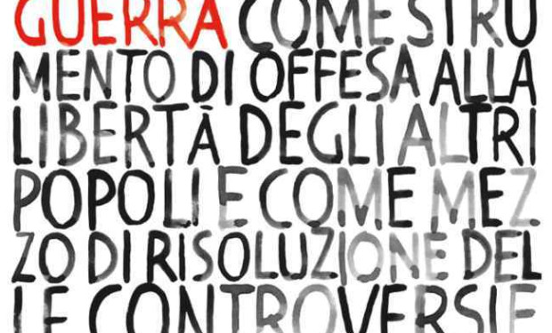 Papa Francesco all'Angelus legge l'articolo 11 della Costituzione: ripudiare la guerra!