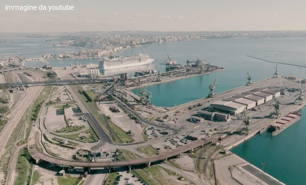 Diciotto milioni di euro per il nuovo comando Nato a Taranto. Il no del Comitato per la pace: «Taranto ha altre priorità»
