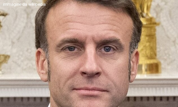 Vertice dei “volenterosi”: Macron parla di truppe di “rassicurazione”, ma l’idea può diventare il detonatore di una guerra europea