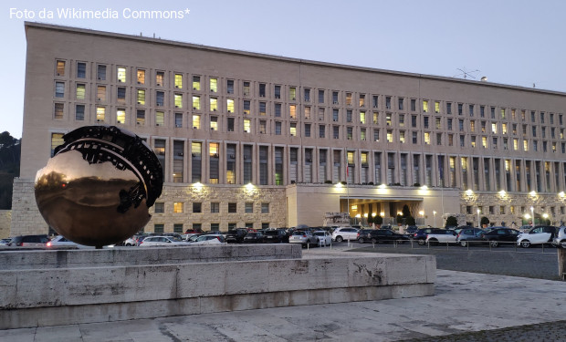 Se poi restano in Italia? Ecco perché la Farnesina ha negato il visto ai genitori del prete cingalese