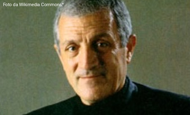 Lavoro di pace: le parole di don Tonino Bello nel messaggio dei vescovi per il 1° maggio