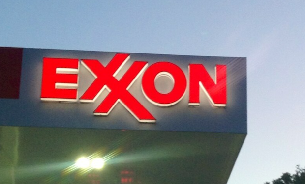 La Exxon chiede a Cuba 1 miliardo di dollari per i beni confiscati nel 1960