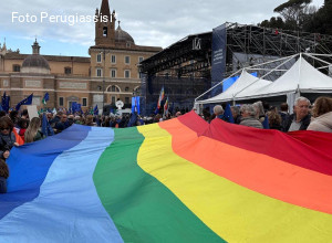 «Viva l’Europa unita. Evviva l’Europa della pace»: la PerugiAssisi e la piazza di Roma