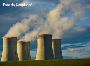 Il governo tira dritto sull’energia nucleare. Ignorando leggi, sentenze e referendum