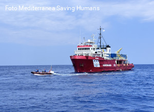 «Indignati da menzogne di Piantedosi, da parte nostra massima collaborazione con sanità marittima». Mediterranea replica al ministro dell'Interno