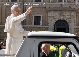 Udienza al Cammino neocatecumenale: il papa prima ringrazia, poi bacchetta