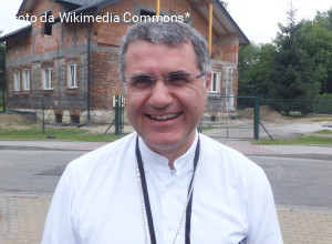 Preghiera per i migranti: solidarietà a mons. Lorefice, insultato sui social