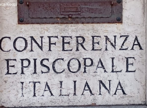 «Dio rifiuta la guerra». Il messaggio pasquale della Cei