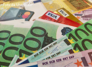 No a una finanza senza etica: la Cei sfida le banche armate. Ma resta loro cliente
