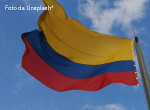 Ha giurato fedeltà a Washington: contestata l’elezione del nuovo presidente colombiano