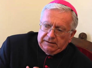 «Se vogliamo la pace, dobbiamo preparare la pace». Monsignor Ricchiuti scrive a Elly Schlein