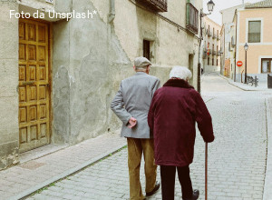 Crescere diminuendo. Un viaggio storico attraverso il concetto di vecchiaia 