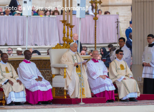 Francia: chi ha fatto la festa al papa?